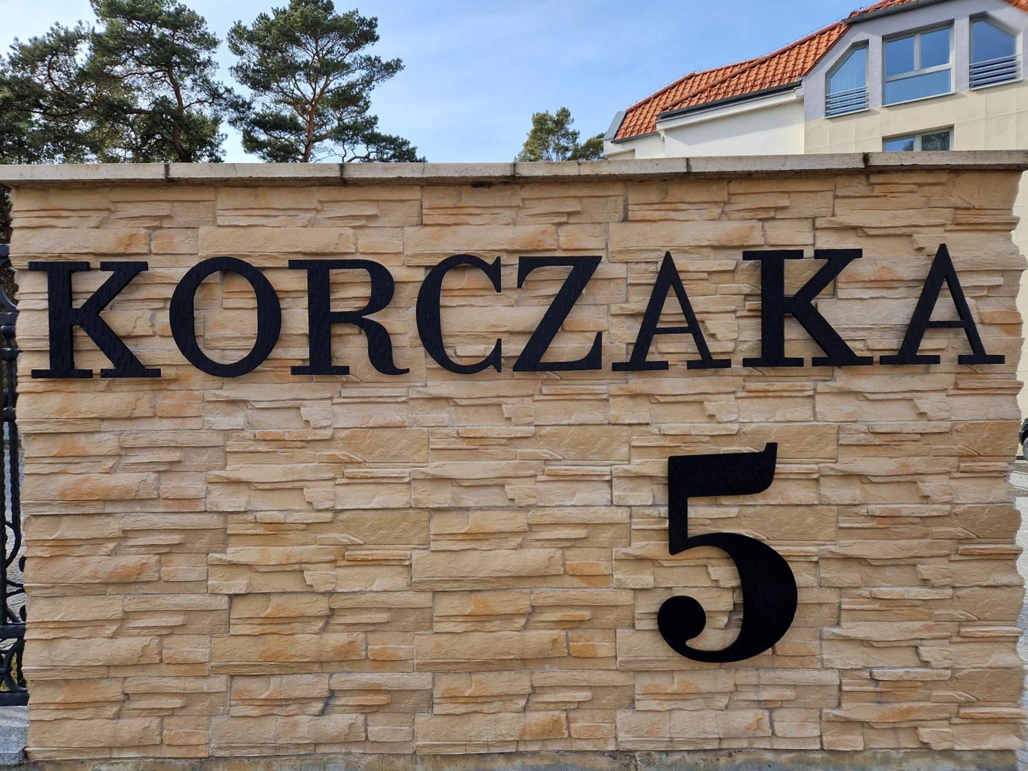 Hotel White Krynica Morska Buitenkant foto